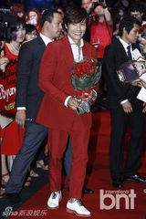 组图：李秉宪出席电影《RED2》影迷会