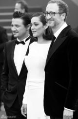 组图：电影《移民》戛纳首映 歌迪亚等现身