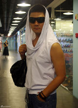 组图：演员彭博私服照公开生活一面