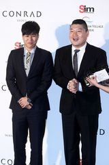 高清组图：李孝利神话Eric秀智等出席严泰雄婚礼