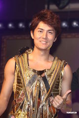 组图：潘玮柏挖坑给吴克群跳 问夜店把妹经验