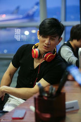 组图：吴奇隆海岛国私游记 系列二“那一瞬间”