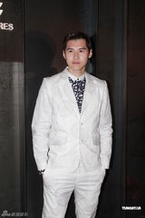 组图：《DIVA》讲述阴暗面 容祖儿自认演技有进步