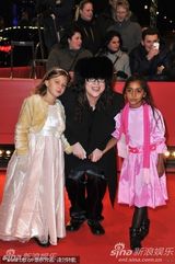 高清组图：电影节主席迪特捧场竞赛片《奖励》首映