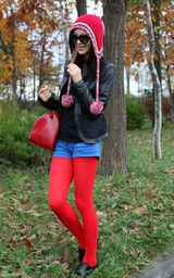 组图：江一燕赴日时尚街拍  糖果系搭配点亮圣诞