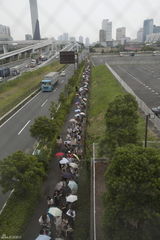 高清图：金贤重日本举行握手会五千多粉丝聚集