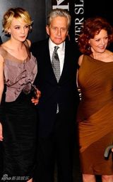 高清：《华尔街2》纽约首映 道格拉斯患病后享艳福