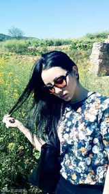 组图：春晚主持人李思思私照 爱素颜爱卖萌