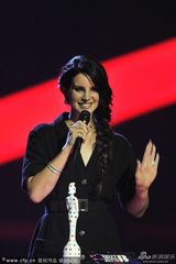 组图：拉娜德雷获全英最佳国际女歌手奖