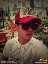 组图：高昊微博海量搞怪照盘点 耍宝快乐人生