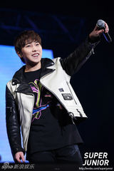 高清图：SJ-M台北会粉丝 热情狂High亲密暧昧