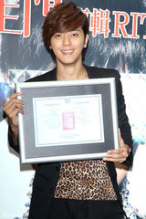 组图：罗志祥新专辑销量超双J 希望明年蝉联冠军