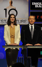 幻灯图集：安妮-海瑟薇和奥斯卡新主席公布提名