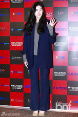 组图：吕珍九宋康昊出席年度电影奖颁奖礼