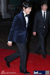 组图：金载沅孙丹菲等盛装亮相MBC演技大奖红毯