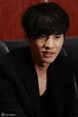 高清组图：对话“特工”元斌 想登长城赞对戏小演员