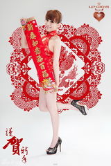 组图：UP Girls龙年写真贺岁 尽显甜蜜性感风