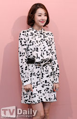 组图：苏怡贤车艺莲金莎朗等为时尚品牌站台