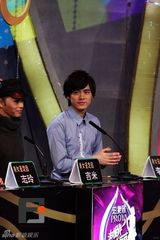 高清图：包小柏入主《越跳越美丽》 打造全民型男团