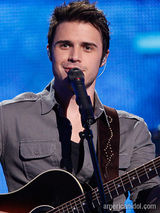 幻灯图：《美国偶像》往日选手近况跟踪