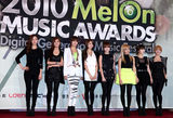 高清图：少女时代CNBLUE等组合出席音乐颁奖礼