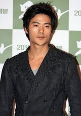 高清图：《无敌者》媒体首映礼 宋承宪等主演出席