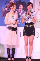 组图：Twins北京庆出道十年 阿Sa祝福旧爱暂不造人