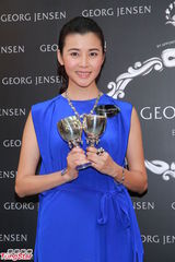 组图：蒙嘉慧出席活动否认末日完婚传闻