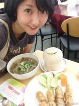 组图：李云迪旧爱华真美照 祝福力宏不理前任