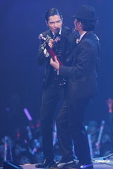 组图：萧敬腾台北开唱High翻小巨蛋