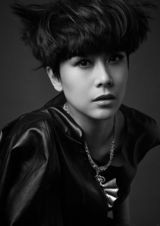 组图：海清暗黑系炫酷登封面 演绎硬朗机车女