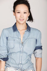 组图：练束梅写真气质清新活力闪亮