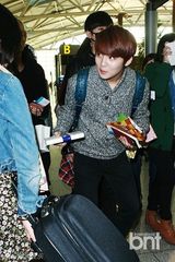 组图：TEENTOP现身机场 飞往台湾开个唱