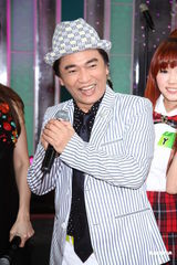 组图：侯佩岑吴宗宪黑白配 刘畊宏王婉霏不怕小三