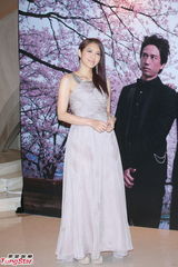 组图：叶佩雯郭伟亮浪漫大婚 陈奕迅喜当兄弟团