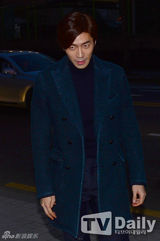 组图：《星星》庆功 金秀贤全智贤潜伏入场