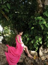 幻灯图：江一燕《芭莎》写真 气质温婉身材窈窕