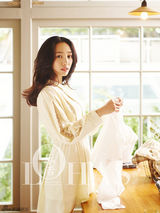 组图：白百何恬静快乐大片 乐享家居时光