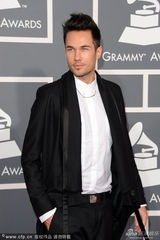 组图：第55届格莱美红毯男星型格礼服秀