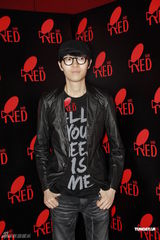 组图：吴雨霏出席商业活动望恋情低调进行