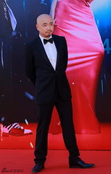 组图：《宗师》剧组压轴红毯 女星争秀美胸美背