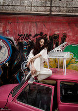 组图：林天爱全创作集将发 优雅写真曝光