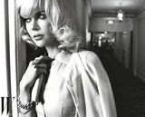 组图：妮可-基德曼和克里夫-欧文携手登封面