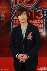 组图：传林峰不续约与TVB交恶 许廷铿有望上位