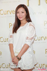 组图：梁汉文为老婆投资 情趣兼护肤稳赚不赔