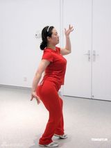 幻灯图：芙蓉姐姐大跳S舞蹈 减肥不减胸投身健身房 