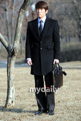 组图：张赫金熙爱参加《Midas》公开拍摄