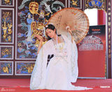 组图：《疯台湾大挑战》Janet扮白娘子电晕许仙