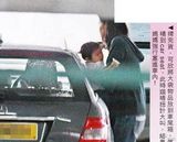 幻灯图：方中信爱女曝光 精灵活泼相貌极似母亲