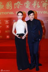 组图：第16届上海电影节开幕红毯群星闪耀